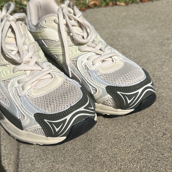 Women's Cream and Green Sneakers - Picture 7 of 13